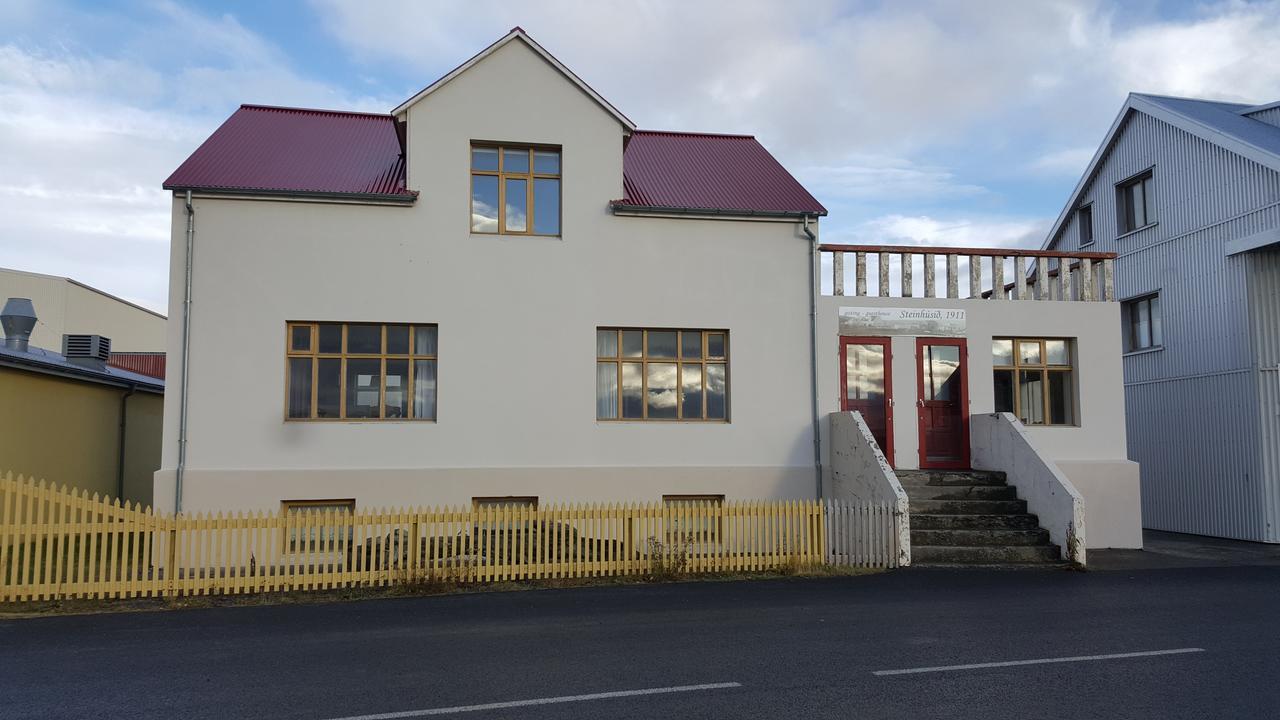 Steinhusith Hotel Holmavik Exterior photo