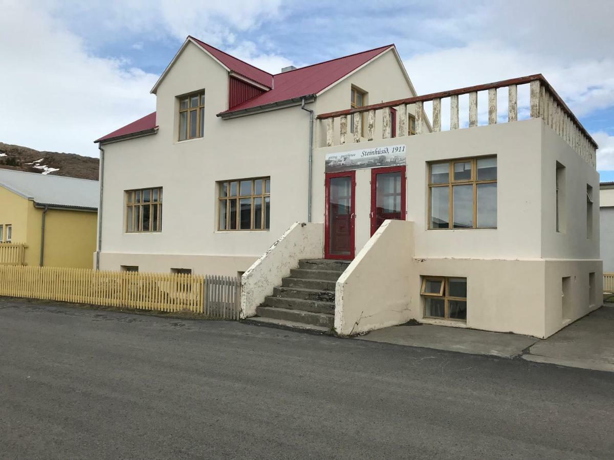 Steinhusith Hotel Holmavik Exterior photo